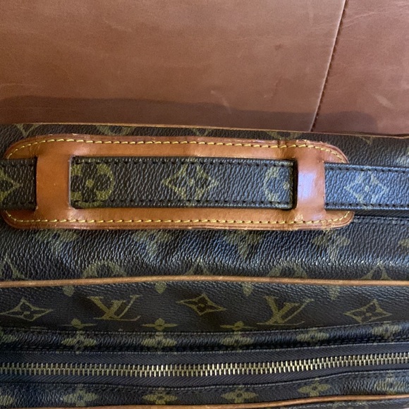 🌟Beautiful Louis Vuitton Nile MM Shoulder Bag or Crossbody🌟 - Picture 14 of 16